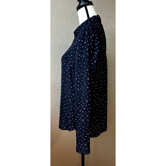 Banana Republic Classic Fit Oversized Button Up Top Drapey Abstract Blue Small - Picture 3 of 13